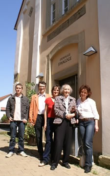 Cahn family and Ehrstadt synagogue